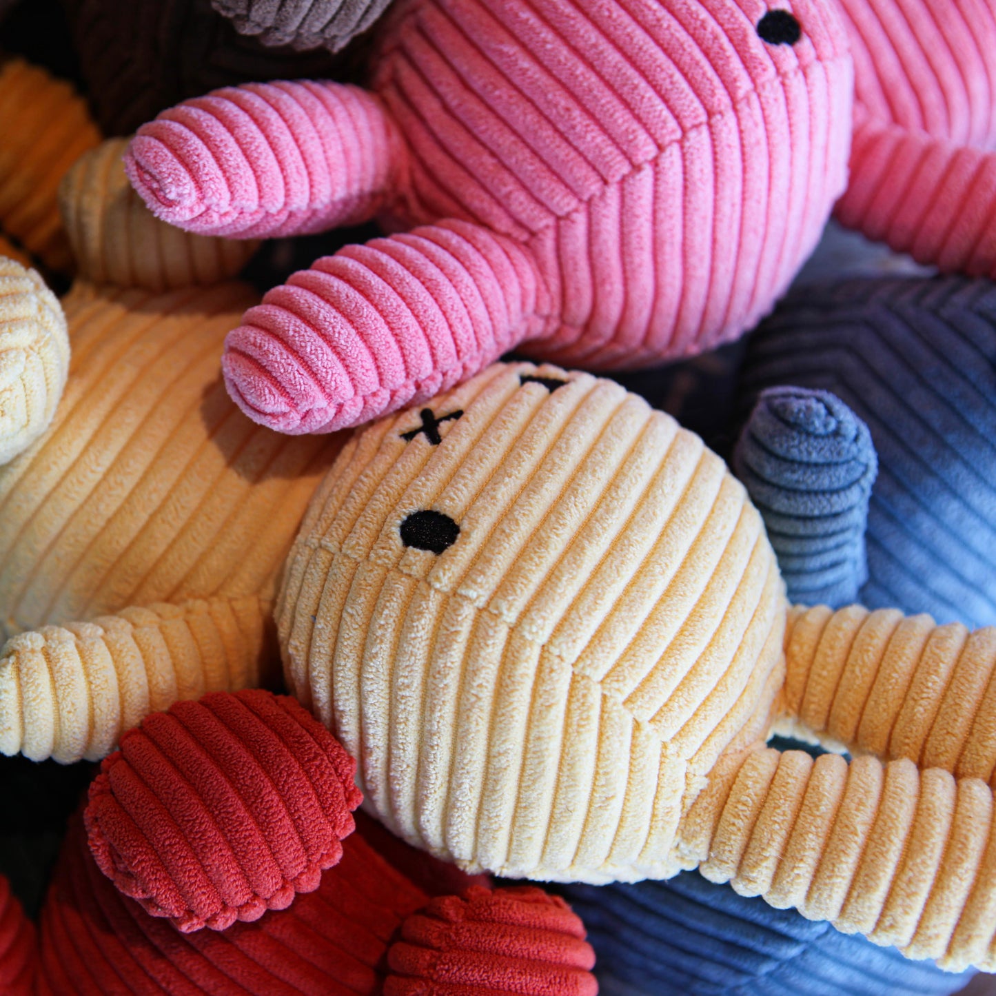 Miffy Sitting Corduroy Buttercream - 23cm - 9"